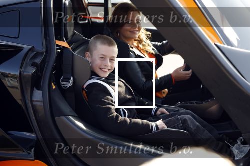 Zandvoort 8 maart 2024
Opnames beat the Pro met oa Glenn Helder Thomas Berge Andre Dongelmans Billy Dans Lavezzi Rutjes Nathan Rutjes en Dj Lafuente ( Job Smeltzer) . Bjorn Remmerswaal is de presentator . De opnames vinden plaats op het circuit Zandvoort.