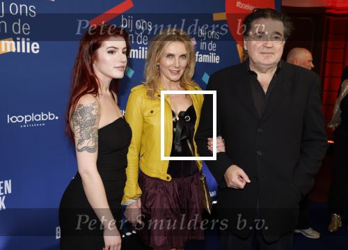 Amsterdam 15 maart 2024
Boekenbal in de stadschouwburg.  Leon de Winter met partner Jessica Durlacher en dochter