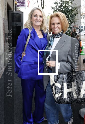 Amsterdam 27 maart 2024
Boekpresentatie Nino Wilkes in boom boom Chicago. leontine Ruiters kwam met een kennis