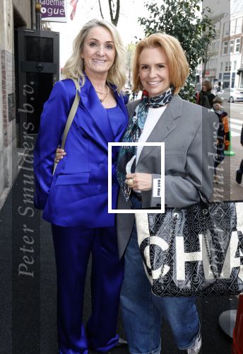 Amsterdam 27 maart 2024
Boekpresentatie Nino Wilkes in boom boom Chicago. leontine Ruiters kwam met een kennis