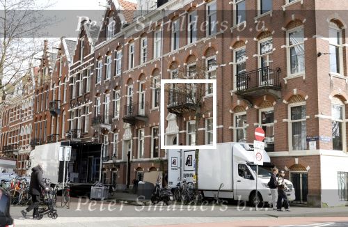 Amsterdam 19 maart 2024
Lieke v Lexmond gaat verhuizen . De verhuiswagens staan voor de deur in Amsterdam zuid.