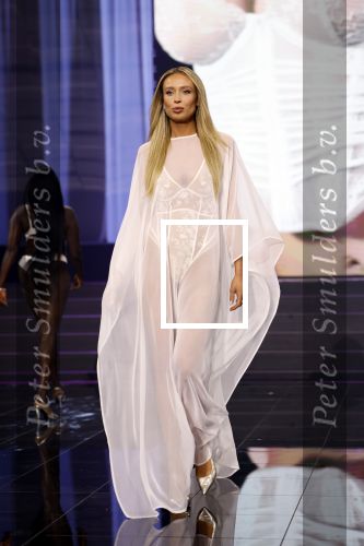 Amsterdam 5 maart 2024
Modeshow Hunkemoller in de westergasfabriek . Oa Loiza lamers loopt mee.