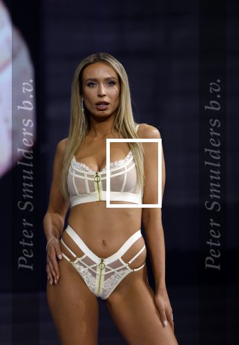 Amsterdam 5 maart 2024
Modeshow Hunkemoller in de westergasfabriek . Oa Loiza lamers loopt mee.