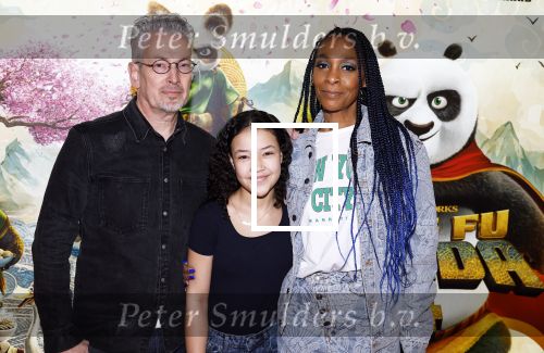 Amsterdam 10 maart 2024
Premiere Kung Fu Panda in de pathe Arena. Lucretia v d Vloot met man en dochter