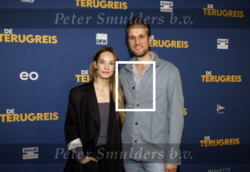 Rotterdam 13 maart 2024
Premiere de terugreis met oa Martin v Waardenberg en Leny Breederveld.Lykele Muus en partner Caro Derkx