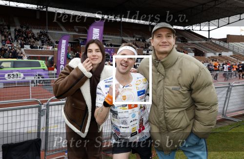 Amsterdam 16 maart 2024
Radio 538 run tbv het Prinses Maxima Centrum in het Olympisch stadion. Oa aanwezig 
Zangeres Maan Zangeres Karel Gerlach en Jeroen v Veen
