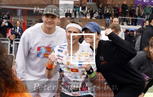 Amsterdam 16 maart 2024
Radio 538 run tbv het Prinses Maxima Centrum in het Olympisch stadion. Oa aanwezig 
Zangeres Maan Zangeres Karel Gerlach en Jeroen v Veen