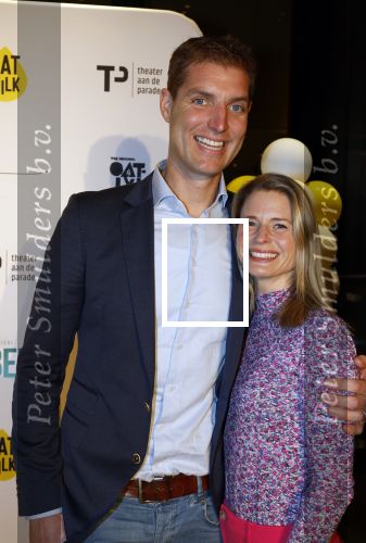 Den Bosch 23 maart 2024
Premiere ver van je bed in theater de Parade. Maarten v d Weijden met zijn vrouw