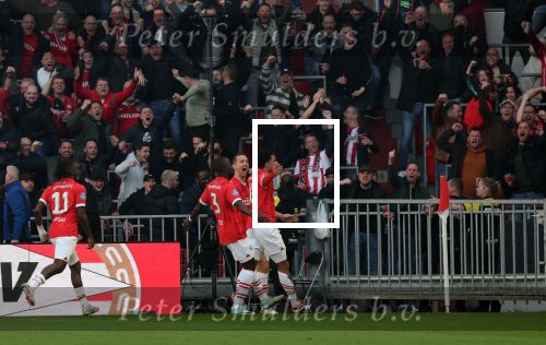 Eindhoven, 3 maart 2024 PSV-Feyenoord, eindstand 2-2 
Kompetitie Seizoen 2023-2024
Malik Tillman heeft in de 4e minuut 1-0 gescoord