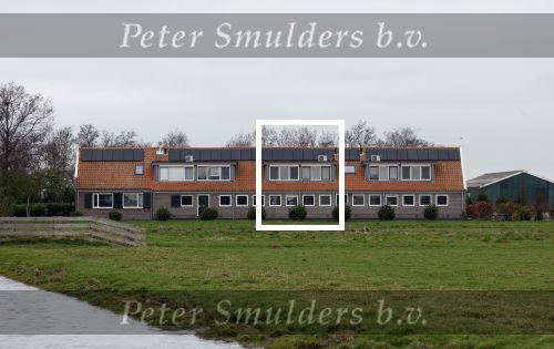 Uitdam 21 maart 2024
Marc Klein Essink werkt in de tuin van zijn Bed and Breakfast in Uitdam .