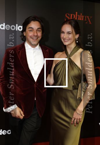 Amsterdam 18 maart 2024
Premiere Spinx in Pathe Tuschinski met in de cast oa Andrea Vass Benja Bruijning Chardonnay Rillen Delilah Warcup v Eyck Eva v Heijningen Marvcel Hensema Rami Kooti Arab Rifka Lodeizen Sallie Harmsen en Sil v d Zwan. Mark Baanders met een vriendin