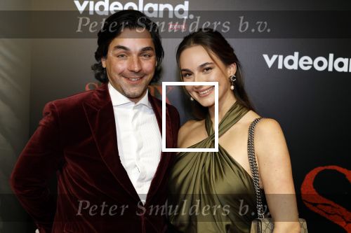 Amsterdam 18 maart 2024
Premiere Spinx in Pathe Tuschinski met in de cast oa Andrea Vass Benja Bruijning Chardonnay Rillen Delilah Warcup v Eyck Eva v Heijningen Marvcel Hensema Rami Kooti Arab Rifka Lodeizen Sallie Harmsen en Sil v d Zwan. Mark Baanders met een vriendin