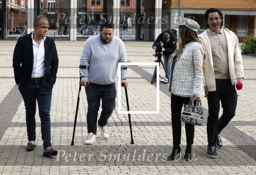 Den Bosch 19 maart 2024
Rechtszaak Peter Gillis tegen de FIOD in de rechtbank van Den Bosch .
Ook aanwezig zijn vriendin Wendy v Hout en zijn kinderen Mark Gillis en Ruud Gillis .