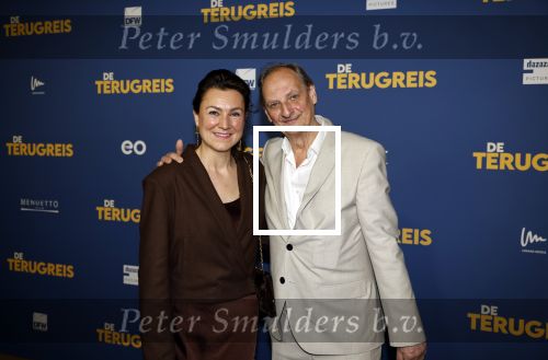Rotterdam 13 maart 2024
Premiere de terugreis met oa Martin v Waardenberg en Leny Breederveld. Martin v Waardenberg  met zijn vrouw