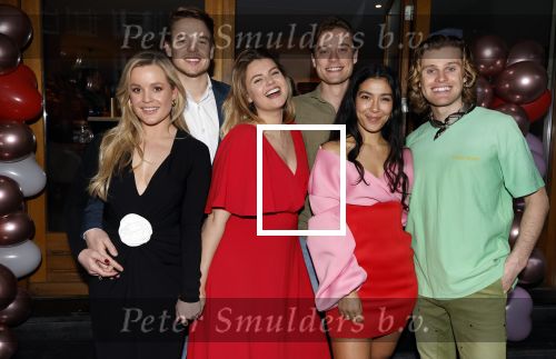 Amsterdam 22 maart 2024
Opening restaurant Poppy\'s van Moise Trustfull  Britt Scholte en Carola Kirschbaum . Met partners Koen Weiland en Kaj v d Voort