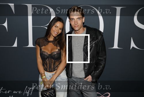 Amsterdam 5 maart 2024
Modeshow Hunkemoller in de westergasfabriek . Oa Loiza lamers loopt mee. Monica Geuze kwam met Robbert Rodenburg