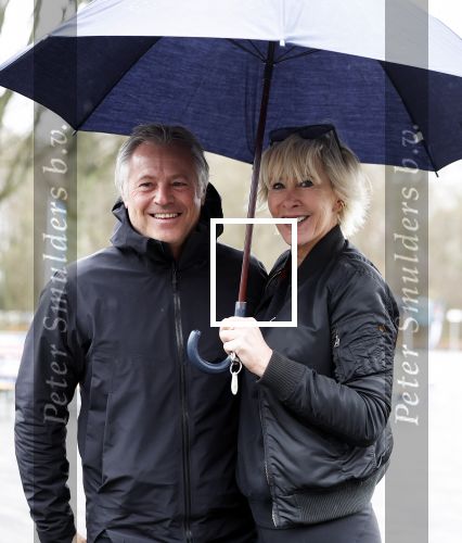 Heerenveen 24 maaart 2024
De hollandse 100 wordt dit jaar gereden in Thyalf . Aanwezig oa Prins Bernhard Prinses Annette Samuel v Vollenhoven Benjamin v Vollenhoven Prinses Margriet Mr Pieter v Vollenhoven Prins Maurits Lucas v Vollenhoven en  Prins Pieter Christiaan . Verder aanwezig Simon Keizer Bas Muijs (en vrouw) Marianne Timmer Benjamin Aslan Joy Beune Eduard Schaepman met zijn zoon en Rob Kamphues met vriendin.  Monique des Bouvrie en Otto Klein