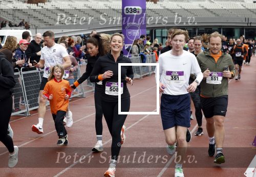 Amsterdam 16 maart 2024
Radio 538 run tbv het Prinses Maxima Centrum in het Olympisch stadion. Oa aanwezig 
Naomi v As en Marielle Smit