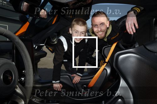 Zandvoort 8 maart 2024
Opnames beat the Pro met oa Glenn Helder Thomas Berge Andre Dongelmans Billy Dans Lavezzi Rutjes Nathan Rutjes en Dj Lafuente ( Job Smeltzer) . Bjorn Remmerswaal is de presentator . De opnames vinden plaats op het circuit Zandvoort.