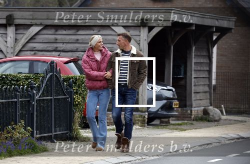 Wijdemeren 17 maart 2024
Nicolette Kluijver met haar nieuwe vriend Milan aan het wandelen .
