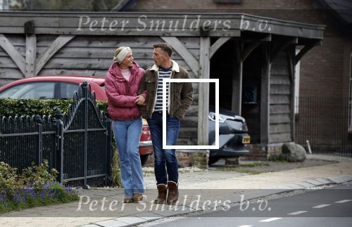 Wijdemeren 17 maart 2024
Nicolette Kluijver met haar nieuwe vriend Milan aan het wandelen .