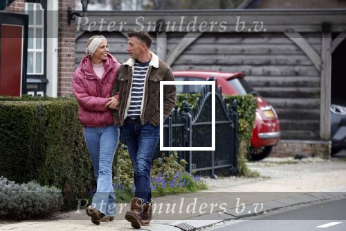 Wijdemeren 17 maart 2024
Nicolette Kluijver met haar nieuwe vriend Milan aan het wandelen .