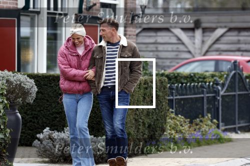 Wijdemeren 17 maart 2024
Nicolette Kluijver met haar nieuwe vriend Milan aan het wandelen .