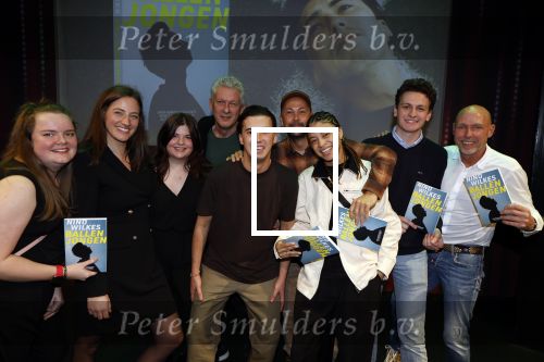 Amsterdam 27 maart 2024
Boekpresentatie Nino Wilkes in boom boom Chicago. Nino Wilkes met collega\'s