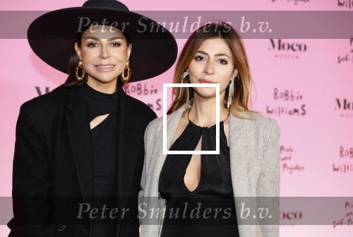 Amsterdam 7 maart 2024
Opening expositie Robbie Williams in het Moco museum. Olcay Gulsen kwam met haar zus Dolshe