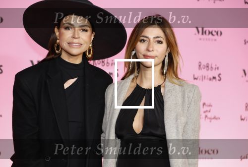 Amsterdam 7 maart 2024
Opening expositie Robbie Williams in het Moco museum. Olcay Gulsen kwam met haar zus Dolshe