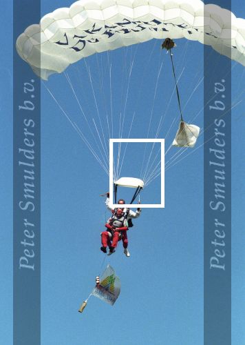 De Cocksdorp Texel, 13 Juni 1997
Opening van de eerste 9 hole Golfbaan de Texelse door Guus Hiddink die met een parachute naar beneden kwam en de opening verrichte
