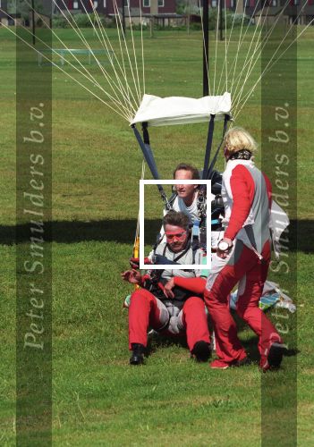 De Cocksdorp Texel, 13 Juni 1997
Opening van de eerste 9 hole Golfbaan de Texelse door Guus Hiddink die met een parachute naar beneden kwam en de opening verrichte
