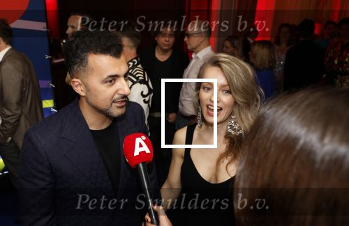 Amsterdam 15 maart 2024
Boekenbal in de stadschouwburg. Ozcan Akyol  en partner Anna van den Breemer (Eus)