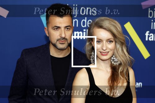 Amsterdam 15 maart 2024
Boekenbal in de stadschouwburg. Ozcan Akyol  en partner Anna van den Breemer (Eus)