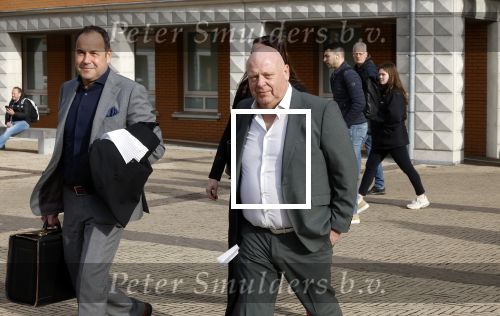 Den Bosch 19 maart 2024
Rechtszaak Peter Gillis tegen de FIOD in de rechtbank van Den Bosch .
Ook aanwezig zijn vriendin Wendy v Hout en zijn kinderen Mark Gillis en Ruud Gillis .