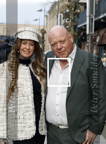 Den Bosch 19 maart 2024
Rechtszaak Peter Gillis tegen de FIOD in de rechtbank van Den Bosch .
Ook aanwezig zijn vriendin Wendy v Hout en zijn kinderen Mark Gillis en Ruud Gillis .