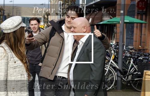Den Bosch 19 maart 2024
Rechtszaak Peter Gillis tegen de FIOD in de rechtbank van Den Bosch .
Ook aanwezig zijn vriendin Wendy v Hout en zijn kinderen Mark Gillis en Ruud Gillis .