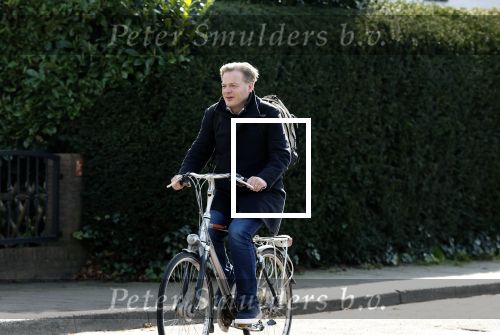 Enschede 2 maart 2024
Pieter Omtzigt vertrekt op de fiets vanaf zijn huis naar voetbalclub Emos.