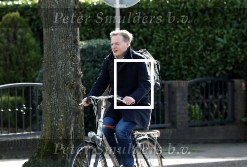 Enschede 2 maart 2024
Pieter Omtzigt vertrekt op de fiets vanaf zijn huis naar voetbalclub Emos.