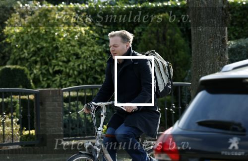 Enschede 2 maart 2024
Pieter Omtzigt vertrekt op de fiets vanaf zijn huis naar voetbalclub Emos.