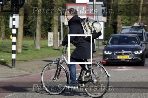 Enschede 2 maart 2024
Pieter Omtzigt vertrekt op de fiets vanaf zijn huis naar voetbalclub Emos.