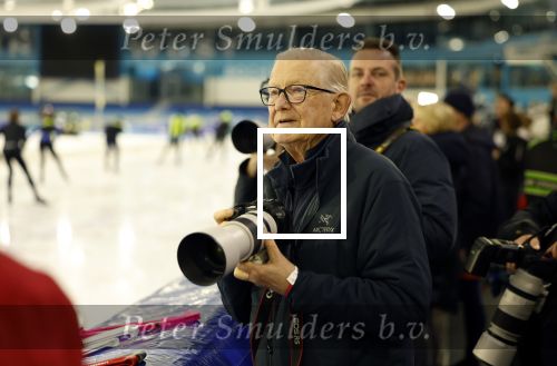 Heerenveen 24 maaart 2024
De hollandse 100 wordt dit jaar gereden in Thyalf . Aanwezig oa Prins Bernhard Prinses Annette Samuel v Vollenhoven Benjamin v Vollenhoven Prinses Margriet Mr Pieter v Vollenhoven Prins Maurits Lucas v Vollenhoven en  Prins Pieter Christiaan . Verder aanwezig Simon Keizer Bas Muijs (en vrouw) Marianne Timmer Benjamin Aslan Joy Beune Eduard Schaepman met zijn zoon en Rob Kamphues met vriendin.