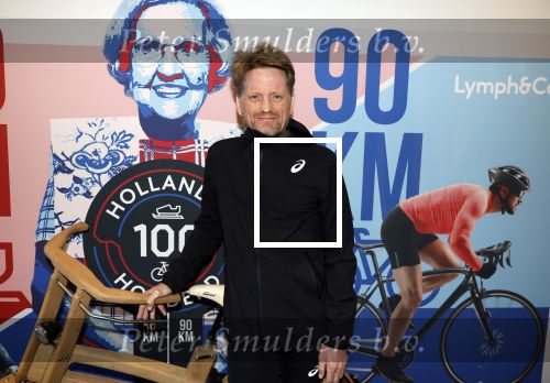 Heerenveen 24 maaart 2024
De hollandse 100 wordt dit jaar gereden in Thyalf . Aanwezig oa Prins Bernhard Prinses Annette Samuel v Vollenhoven Benjamin v Vollenhoven Prinses Margriet Mr Pieter v Vollenhoven Prins Maurits Lucas v Vollenhoven en  Prins Pieter Christiaan . Verder aanwezig Simon Keizer Bas Muijs (en vrouw) Marianne Timmer Benjamin Aslan Joy Beune Eduard Schaepman met zijn zoon en Rob Kamphues met vriendin.