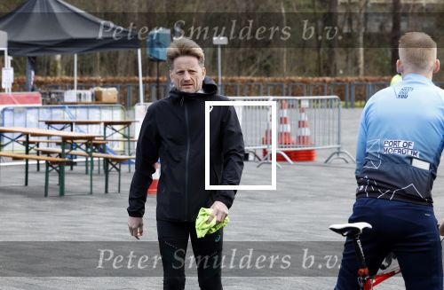 Heerenveen 24 maaart 2024
De hollandse 100 wordt dit jaar gereden in Thyalf . Aanwezig oa Prins Bernhard Prinses Annette Samuel v Vollenhoven Benjamin v Vollenhoven Prinses Margriet Mr Pieter v Vollenhoven Prins Maurits Lucas v Vollenhoven en  Prins Pieter Christiaan . Verder aanwezig Simon Keizer Bas Muijs (en vrouw) Marianne Timmer Benjamin Aslan Joy Beune Eduard Schaepman met zijn zoon en Rob Kamphues met vriendin.  Monique v Vollenhoven en Otto Klein
