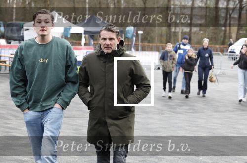 Heerenveen 24 maaart 2024
De hollandse 100 wordt dit jaar gereden in Thyalf . Aanwezig oa Prins Bernhard Prinses Annette Samuel v Vollenhoven Benjamin v Vollenhoven Prinses Margriet Mr Pieter v Vollenhoven Prins Maurits Lucas v Vollenhoven en  Prins Pieter Christiaan . Verder aanwezig Simon Keizer Bas Muijs (en vrouw) Marianne Timmer Benjamin Aslan Joy Beune Eduard Schaepman met zijn zoon en Rob Kamphues met vriendin.  Monique v Vollenhoven en Otto Klein