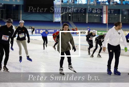 Heerenveen 24 maaart 2024
De hollandse 100 wordt dit jaar gereden in Thyalf . Aanwezig oa Prins Bernhard Prinses Annette Samuel v Vollenhoven Benjamin v Vollenhoven Prinses Margriet Mr Pieter v Vollenhoven Prins Maurits Lucas v Vollenhoven en  Prins Pieter Christiaan . Verder aanwezig Simon Keizer Bas Muijs (en vrouw) Marianne Timmer Benjamin Aslan Joy Beune Eduard Schaepman met zijn zoon en Rob Kamphues met vriendin.