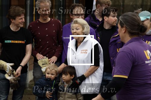Utrecht 15 maart 2024
 Prinses Beatrix doet vrijwilligerswerk in een stadsboerderij tijdens de twintigste editie van NLdoet, de grootste vrijwilligersactie van Nederland