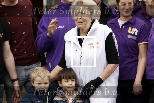 Utrecht 15 maart 2024
 Prinses Beatrix doet vrijwilligerswerk in een stadsboerderij tijdens de twintigste editie van NLdoet, de grootste vrijwilligersactie van Nederland
