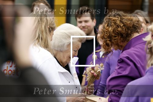 Utrecht 15 maart 2024
 Prinses Beatrix doet vrijwilligerswerk in een stadsboerderij tijdens de twintigste editie van NLdoet, de grootste vrijwilligersactie van Nederland