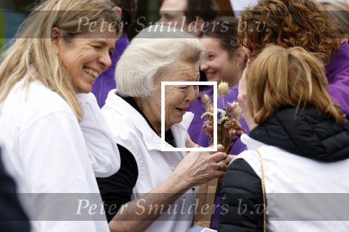 Utrecht 15 maart 2024
 Prinses Beatrix doet vrijwilligerswerk in een stadsboerderij tijdens de twintigste editie van NLdoet, de grootste vrijwilligersactie van Nederland